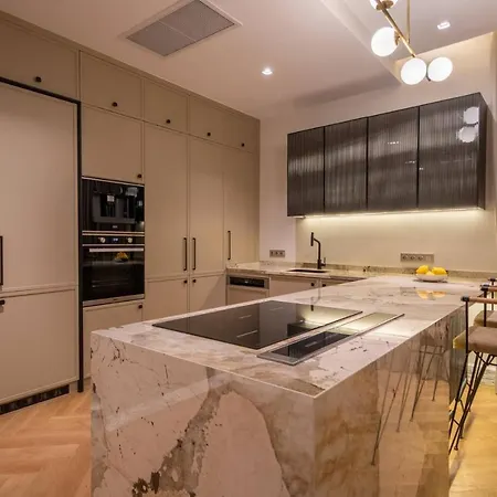 Hotel Hills Deluxe - Relaxed Luxury In Style And Serenity